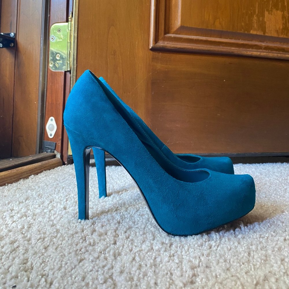 BCBGeneration Parade Platform Pumps.